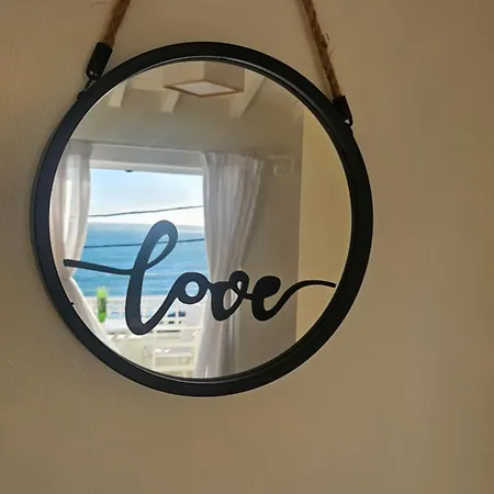 Ammos Boutique Rooms-white Refined By The Sea In Town Hotel Elafonissos