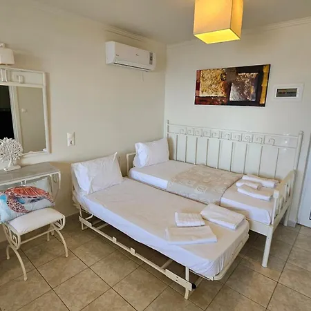 Ammos Boutique Rooms-white Refined By The Sea In Town 3* Elafonissos