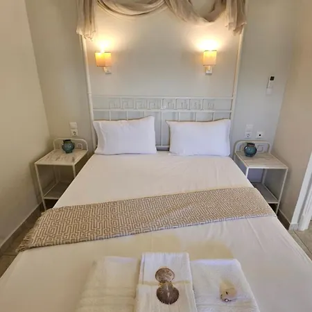 Ammos Boutique Rooms-seafront In 3* Elafonissos