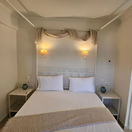 Hotel Ammos Boutique Rooms-white Refined By The Sea In Town Elafonissos