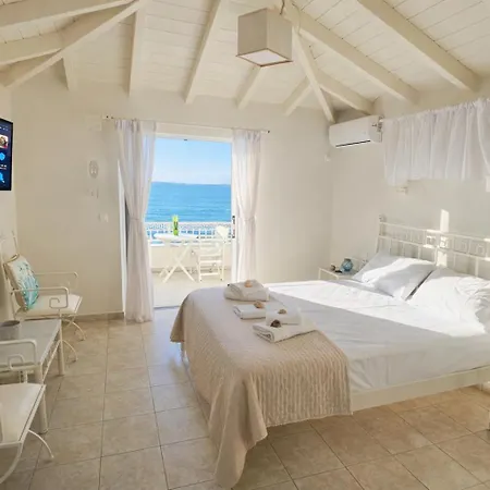 Ammos Boutique Rooms-seafront In 3*