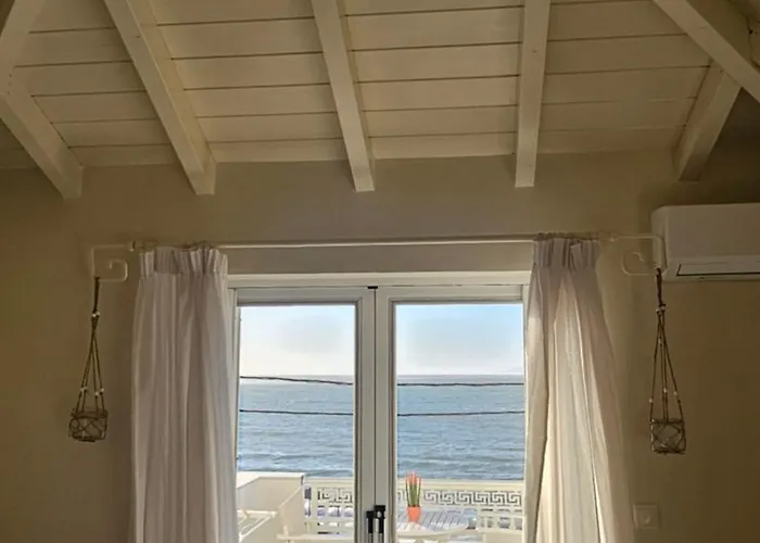 فندق Ammos Boutique Rooms-seafront In 3*