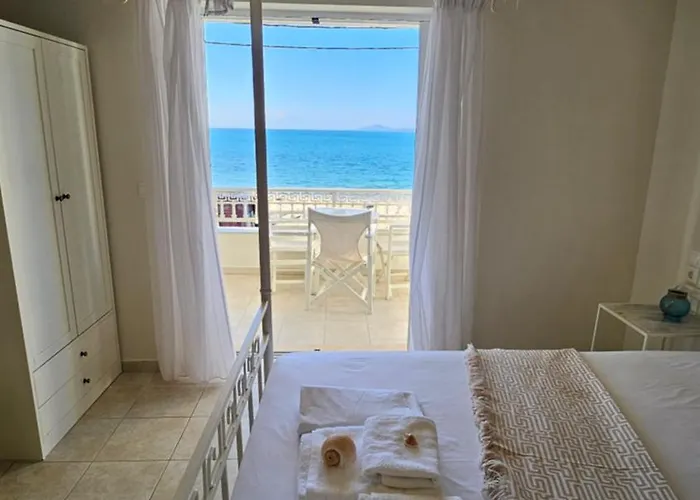 Ammos Boutique Rooms-seafront In Élaphonèse