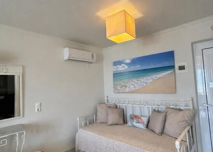 Ammos Boutique Rooms-seafront In 3* Elafonissos